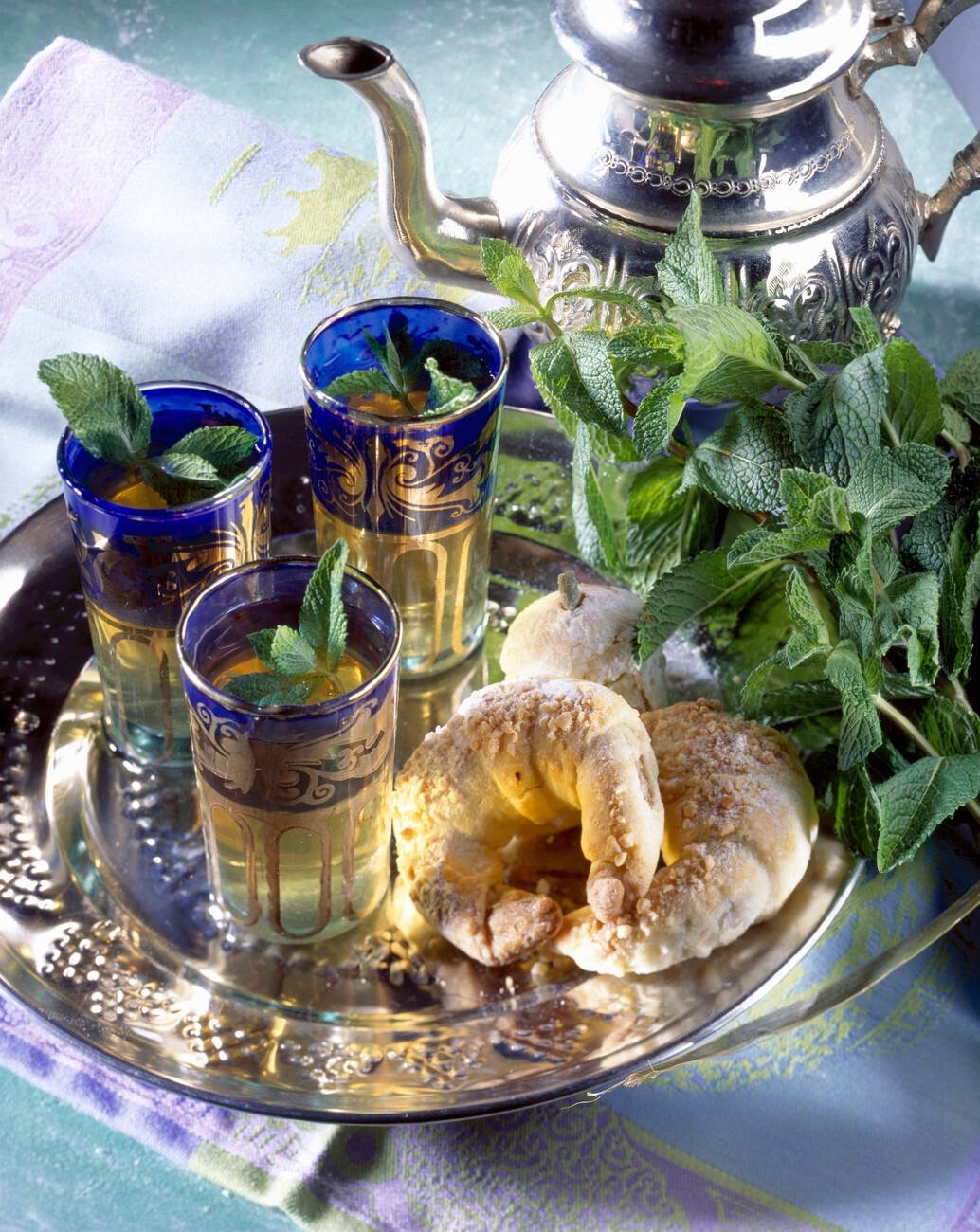 Moroccan mint tea with moroccan sweets