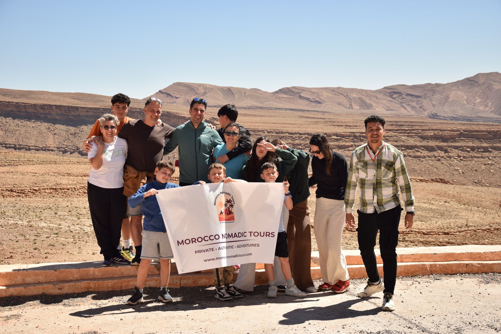 Morocco Tipping Guide: How Much to Tip Guides & Drivers