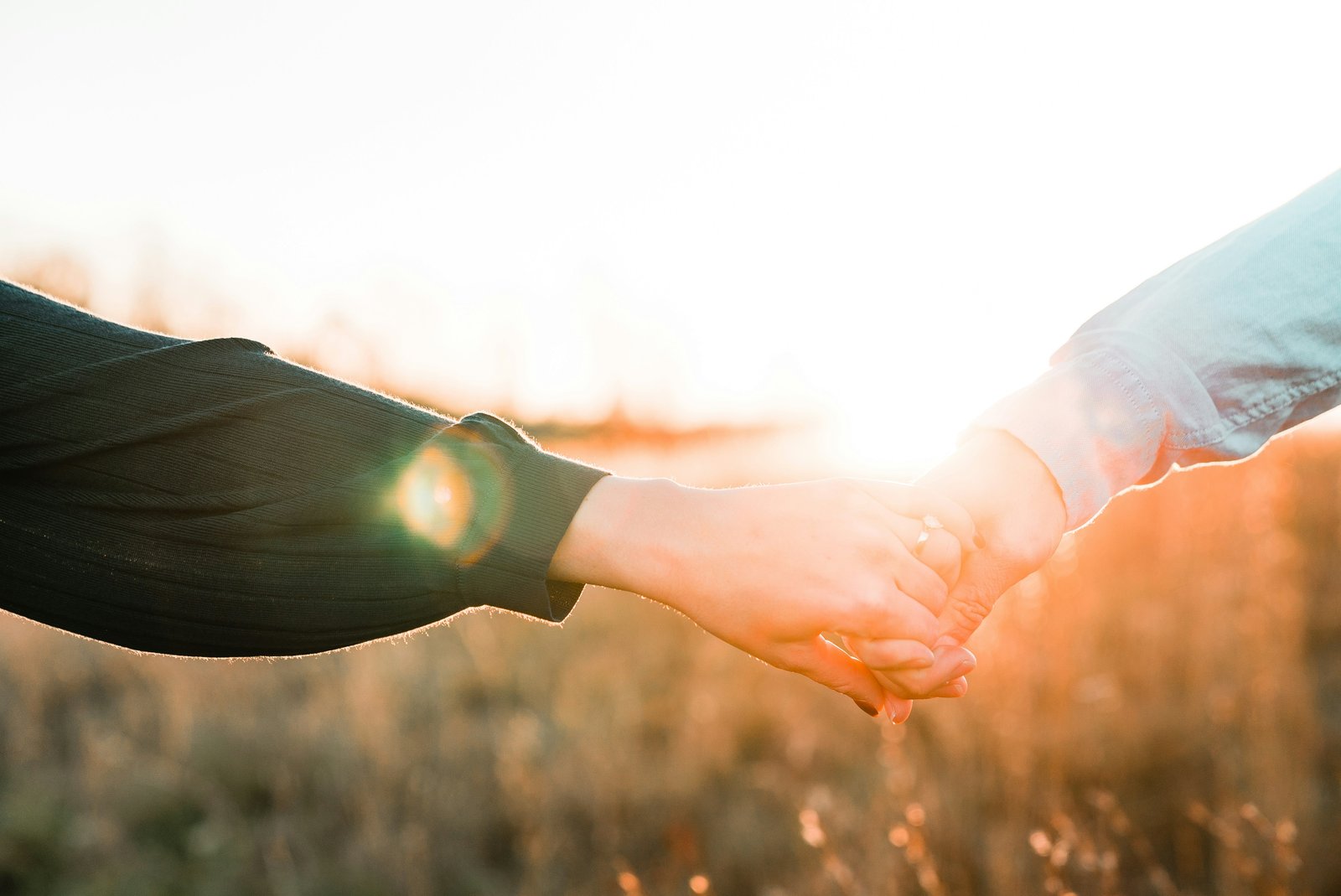 Holding Hands in Morocco for Couples: What Travelers Should Know